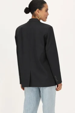 Blazer Gris Foncé Avec Poches Et Boutons