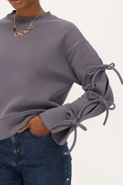 Sweat Gris Foncé Avec Nœuds